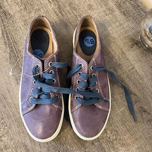 Brand new woman’s shoes!